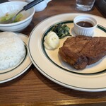 マロリーポークステーキ - 高尾山(270g)と中ライス
