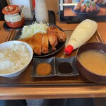 から好し - 料理写真:特盛大判から揚げ定食(マヨネーズ、かけ放題!!!)