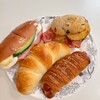 Bon-le-Pour - ハムエッグ、ベーコンじゃがいもパン、あらびきウインナー、塩パン