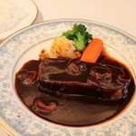 タンシチュー(3500円）