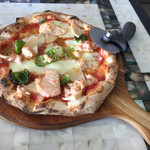 POSILLIPO cucina meridionale - 今週のピザ、サーモンとタケノコとキャベツの春ピザ