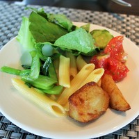 R restaurant & bar - フレッシュサラダ