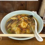 中華やあづま - 料理写真:マーボーラーメン、680円。
