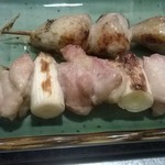 ありがとう - 串焼きお任せ5本の3本目は定番のネギま。結構肉厚。