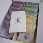 もち吉 - 料理写真:えん餅 化粧箱（10個）￥１１８８