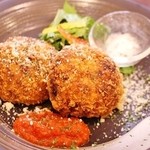 入谷鬼子母神門前のだや - うなコロッケ！