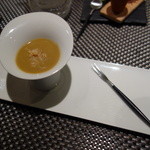 レストラン バカール - 日本各地から取り寄せた有機野菜と兵庫県産ズワイ蟹味噌の"フレンチ"バーニャカウダ（2800円）