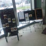 窓外に南流山駅舎が見えちゃう距離