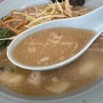 ラーメンショップ 椿 - ネギラーメンのスープ