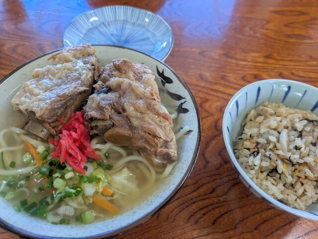 丸吉食堂 （まるよししょくどう） - 宮古島市/沖縄そば | 食べログ