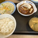 松屋 - 料理写真:溢れる3種の濃厚チーズINデミたまハンバーグ定食