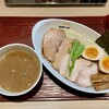 麺 ヒキュウ - 鶏白湯魚介つけ麺 チャーシュー、半玉子増し