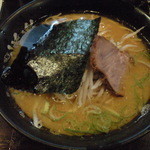 ラーメン道楽 - 2015/05/06 ２２時ごろ，ラーメン（固め濃いめ多め）