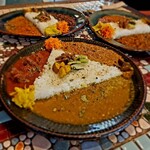 本と喫茶のゲンショウシャ - 