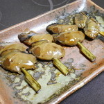 龍宮堂 - 柔らかい牡蠣の串焼き