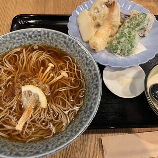 戸隠つきや_1
