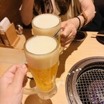 精肉卸問屋直営焼肉店 牛次郎 - 乾杯