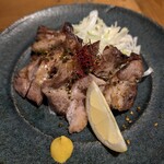 鶏と魚と炭火焼き 燈 - 