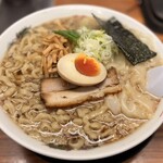 中華そば太平楽 - 料理写真:朝ラー大 太麺¥900 ひも皮¥200