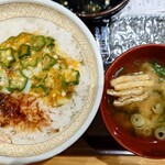 すき家 - 料理写真:まぜのっけ朝食