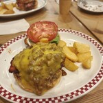 マンチズ バーガー シャック - チリチーズのようなもの