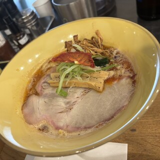 サッポロ ラーメン ハチ_1