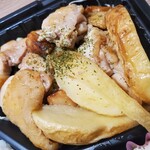たこ和匠 - 塩味のチキンにフライドポテトとフライドガーリック