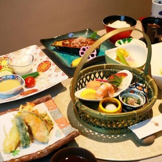 四季の恵みが紡ぐ会席料理。素材本来の美味しさを一皿に