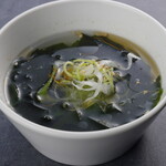 わかめスープ
