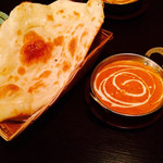 ポカラダイニング - シュリンプカレーとナン
