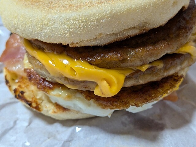 マクドナルド 8号線六家店 - 高岡やぶなみ/ハンバーガー | 食べログ