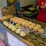 万丹紅豆餅 - (左奥から)芝麻、地瓜、芋頭、奶油