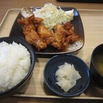 夢庵 - 料理写真:若鶏の唐揚げランチ