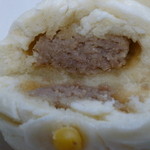 純正肉まん（上質の豚ひき肉のみを使ったもの）