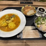 須崎大漁堂 - 料理写真:須崎お魚とお芋のブイヤベース
