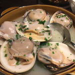ヴィエイユ ヴィーニュ - 蛤ワイン蒸し（＾∇＾）
