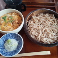 とんかつ & 焼鳥 An - とろとろ親子丼ともりそば\980