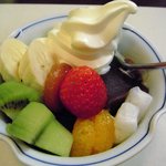 みはし 上野本店 - フルーツクリームあんみつ