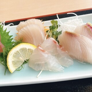 魚がし食堂はま蔵_1