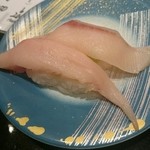 回し寿司 活 美登利 - ハマチ