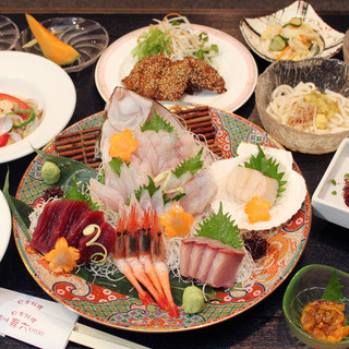 海の幸を始めとした豊富なメニュー
