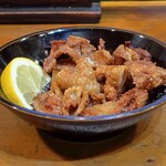 鶏かわチップ
