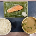 魚沼食堂 - 鮭の塩焼き定食　税込1,080円
