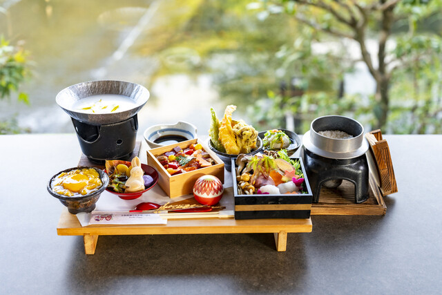 【引取限定・京都嵐山】ダイニング5点セッ 五穀豊穣のお茶屋ごはん五木茶屋 嵐山本店 （イツキチャヤ） - 嵐山