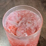 月花舎 - いちごとハイビスカスソーダ　