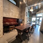 月花舎 - 店内