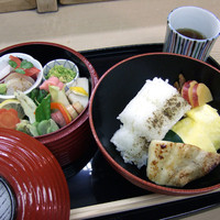 祇園 川上 - 隣の人のお弁当　美味しそう