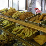 手打十段 うどんバカ一代 - 天ぷらも充実