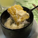 肴屋ぱんだ亭 - 一番下には大きくて甘いコーンがΣo(*'o'*)o ｵｵｫｫｫｫ!