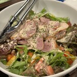 肴屋ぱんだ亭 - 「合鴨のサラダ」は合鴨がタップリ！！